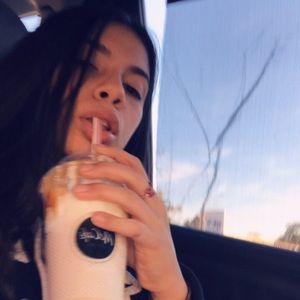 Meet your Posher, Giselle